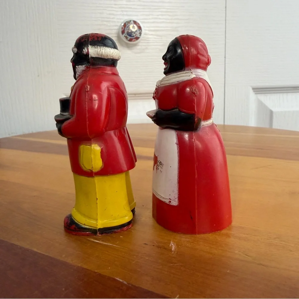 F & F Mold & Die 1940s 1950s Americana salt and pepper‎ shakers